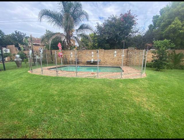5 BEDROOM HOUSE FOR SALE IN GHOLFSIG